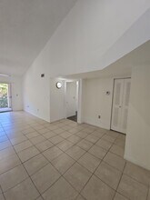 12172 St.Andrews Pl in Miramar, FL - Building Photo - Building Photo