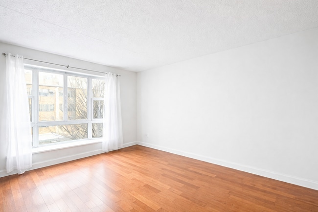 174 E 111th St, Unit East 111th in New York, NY - Building Photo - Building Photo