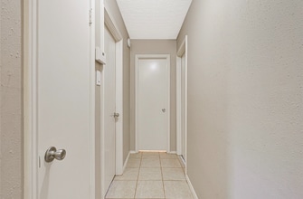 19330 Evening Glen Dr in Tomball, TX - Foto de edificio - Building Photo