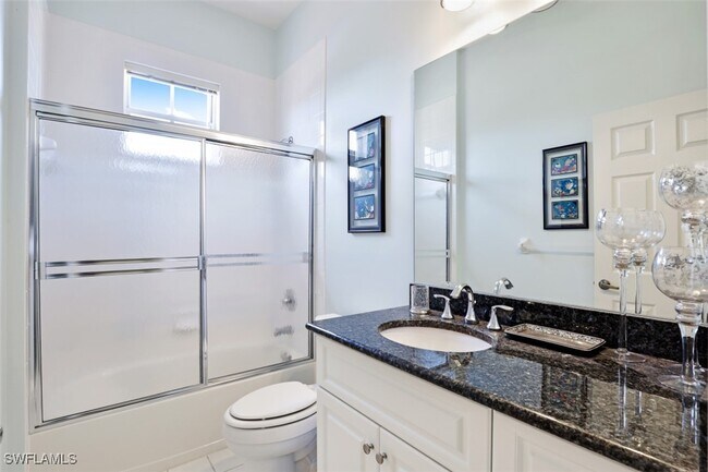 600 L'Ambiance Cir in Naples, FL - Building Photo - Building Photo