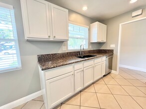 1620 Petaluma Ave in Long Beach, CA - Building Photo - Building Photo