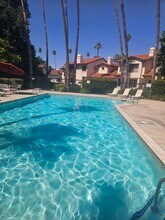501 E Bougainvillea Ln in Glendora, CA - Foto de edificio - Building Photo