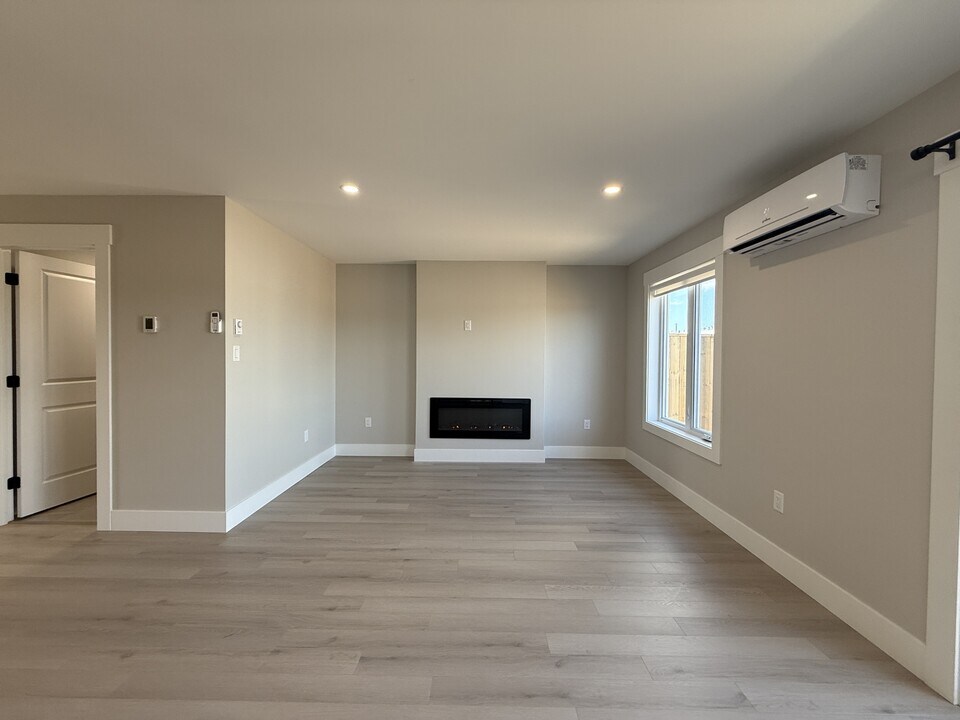 50 Mia St in Shediac, NB - Building Photo