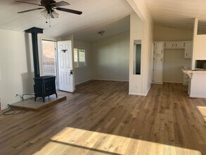 523 Piute St in Bodfish, CA - Building Photo - Building Photo