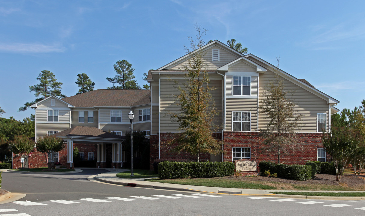 Highland Manor in Cary, NC - Building Photo