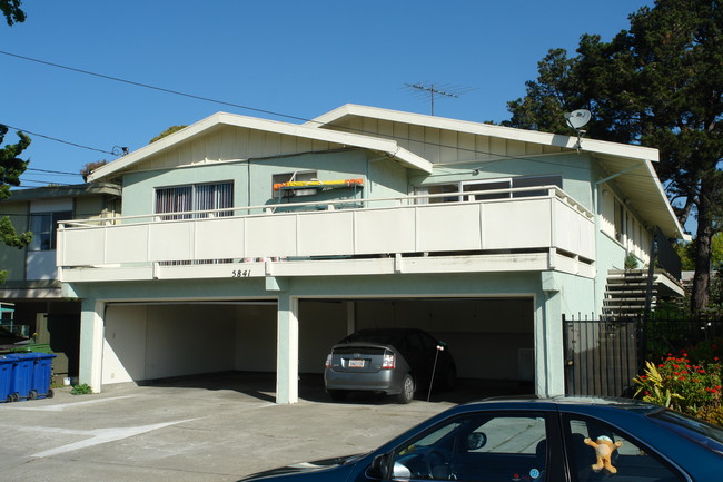 5841 El Dorado St in El Cerrito, CA - Building Photo - Building Photo