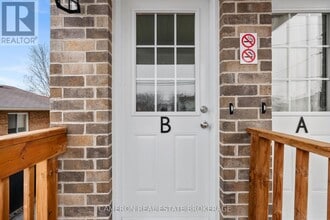 1230 Cumberland St in Cornwall, ON - Building Photo - Building Photo