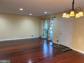 64 Drewes Ct in Trenton, NJ - Building Photo - Building Photo