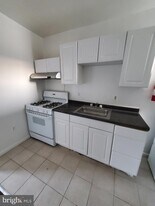 2606 N 33rd St in Philadelphia, PA - Building Photo