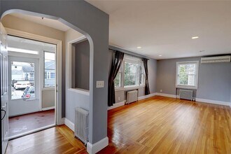 157 Sandringham Ave in Providence, RI - Building Photo - Building Photo
