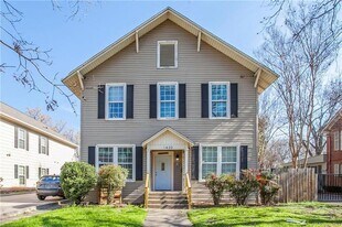 1420 S 10th St in Waco, TX - Building Photo