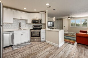3577 Paseo De Los Californianos in Oceanside, CA - Building Photo