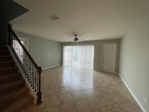 11992 Lorenza Ln in Orlando, FL - Building Photo - Building Photo