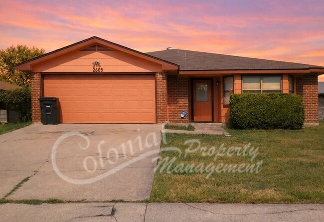 property at 2605 Transit Dr