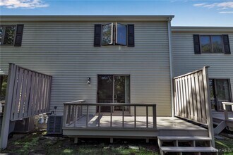 3058 E River Rd in Grand Island, NY - Building Photo - Building Photo