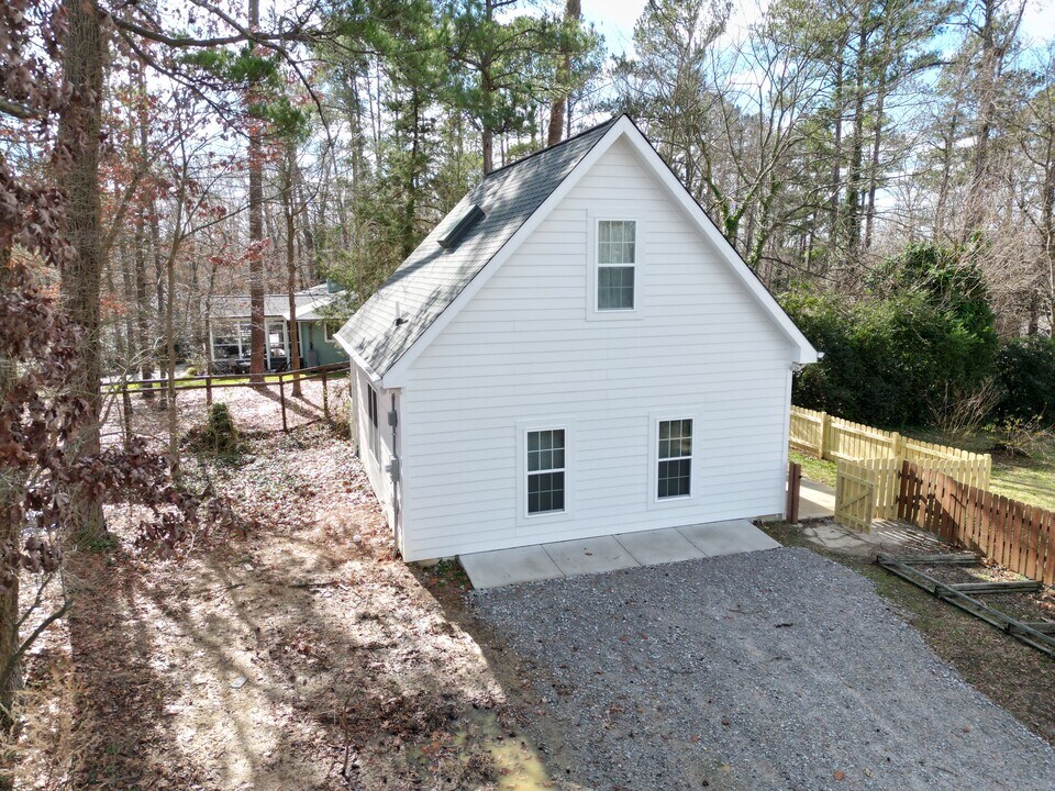 3100 Dogwood Dr in Raleigh, NC - Foto de edificio