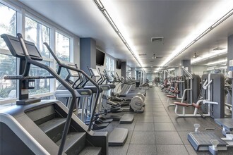 2001 Biscayne Blvd, Unit 2411 in Miami, FL - Building Photo - Building Photo