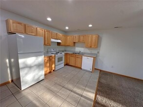 1279 Pinewood Trail in New Richmond, WI - Building Photo - Building Photo