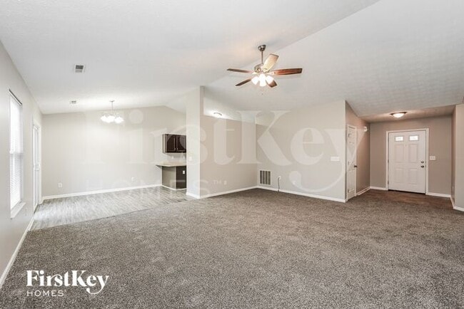 257 Deer Creek Dr in Amelia, OH - Building Photo - Building Photo