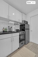 534 E 14th St in New York, NY - Building Photo - Building Photo