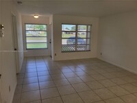 208 Oakmont Pkwy in Lehigh Acres, FL - Foto de edificio - Building Photo