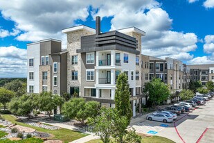 Axis at Watters Creek in Allen, TX - Building Photo