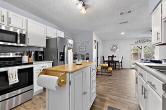 633 Laguna Dr in Garland, TX - Building Photo - Building Photo