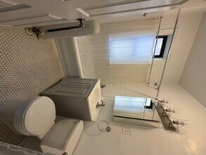 635 W Roscoe St in Chicago, IL - Building Photo - Building Photo