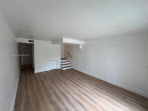 1201 SW 42nd Ave in Miami, FL - Building Photo - Building Photo