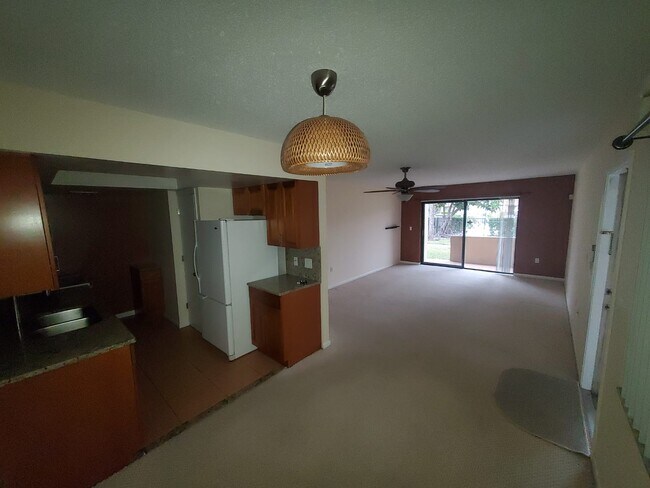 5333 Vineland Rd in Orlando, FL - Building Photo - Building Photo