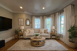 11 Beech St, Unit 1 in Cambridge, MA - Building Photo