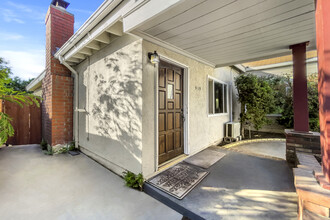 519 N Alameda Ave in Azusa, CA - Building Photo - Building Photo