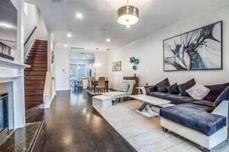 4240 Holland Ave in Dallas, TX - Building Photo - Building Photo