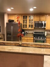 2395 N Northumberland Rd in Orange, CA - Foto de edificio - Building Photo