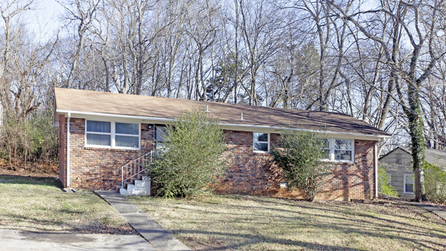 5512 Rosebay Rd in Knoxville, TN - Building Photo - Building Photo