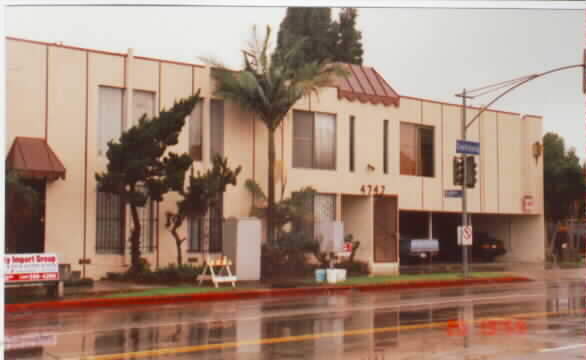 4747 S Centinela Ave in Los Angeles, CA - Building Photo