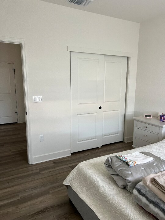 2057 Evening Star Cir in Roseville, CA - Building Photo