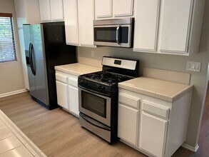 171 S Lincoln St in Orange, CA - Building Photo - Building Photo