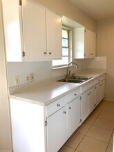 913 Connecticut Dr in Austin, TX - Building Photo - Building Photo