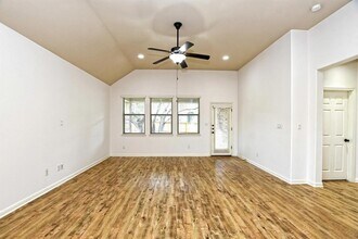 2213 Lookout Range Dr in Leander, TX - Building Photo - Building Photo