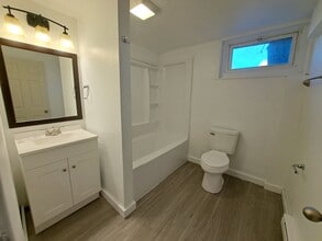 260 W State St, Unit Ground Floor in Hamburg, PA - Foto de edificio - Building Photo