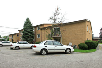 Spring Garden Apartments in Fairview Park, OH - Building Photo - Building Photo