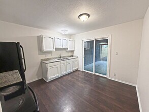 5215 Village Haven in San Antonio, TX - Building Photo - Building Photo