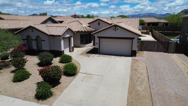 property at 4918 W Carpenter Dr