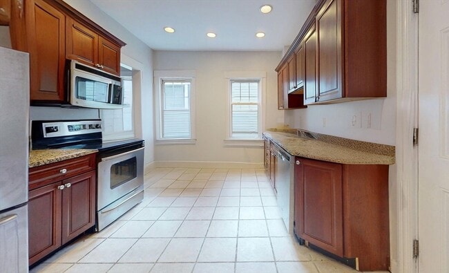 34 Saranac St in Boston, MA - Building Photo - Building Photo