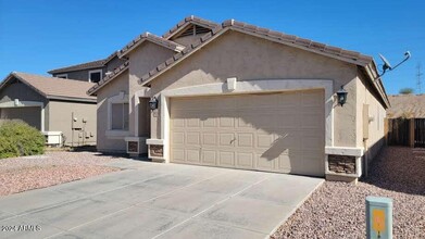 10201 N 115th Dr in Youngtown, AZ - Foto de edificio - Building Photo