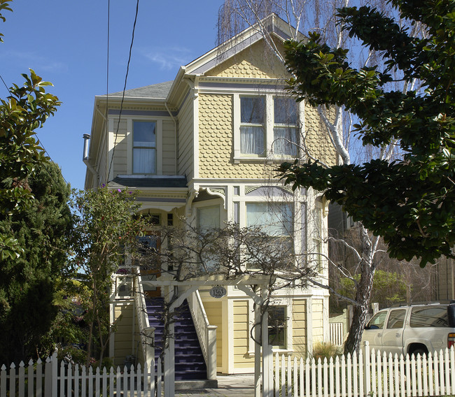 1563 Pacific Ave in Alameda, CA - Building Photo - Building Photo