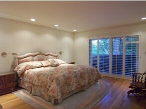 2449 Sharon Oaks Dr in Menlo Park, CA - Building Photo - Building Photo