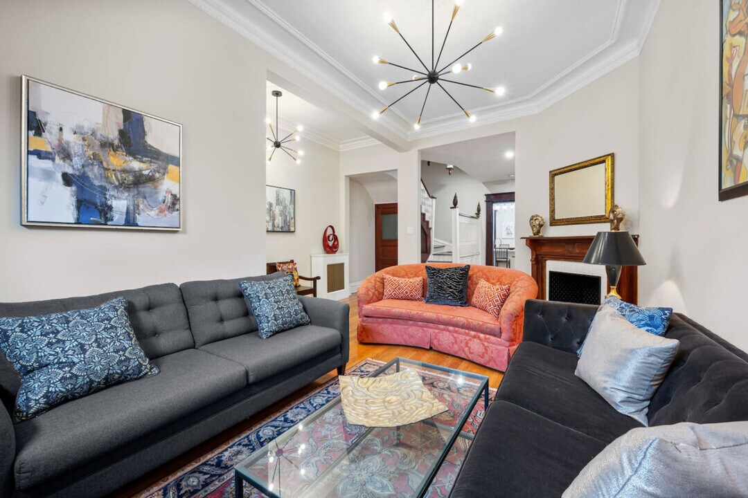 215 W 138th St in New York, NY - Building Photo