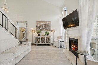 707 Sturnbridge Ln in Schaumburg, IL - Building Photo - Building Photo